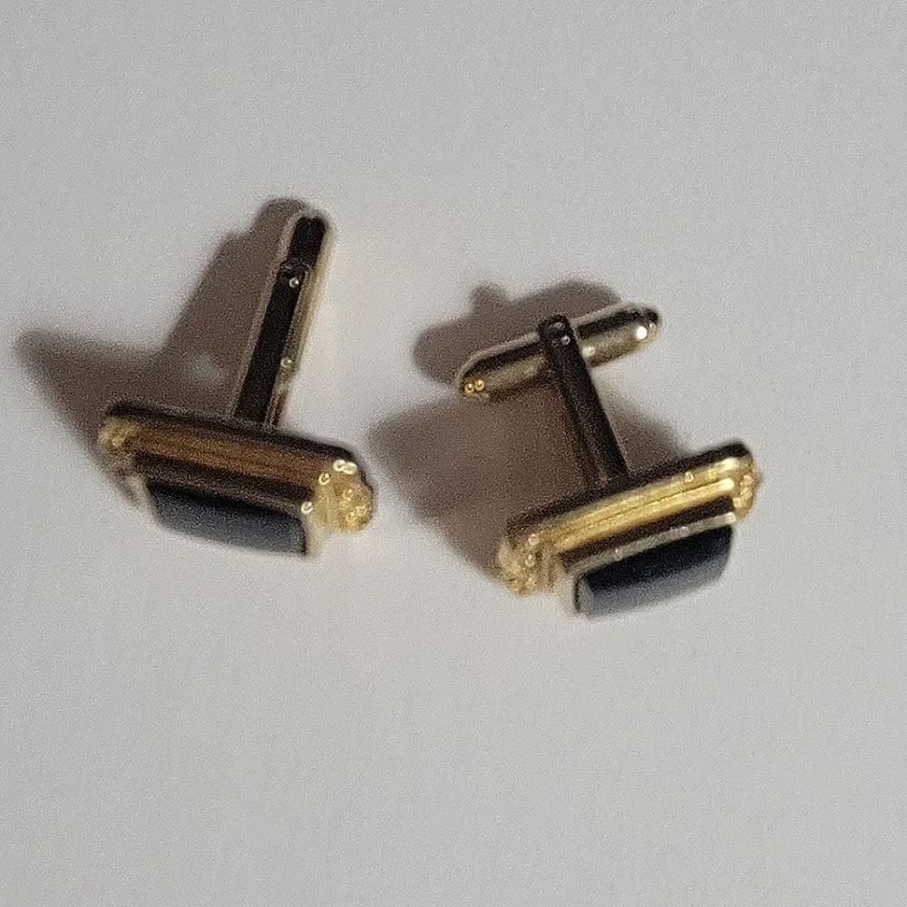 Goldtone Rectangular Cufflinks Black Stone - Picture 3 of 5